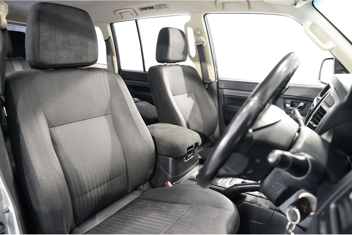 2020 Mitsubishi Pajero GLX NX