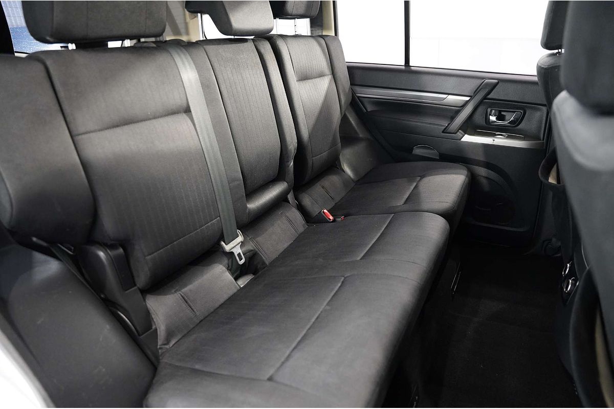 2020 Mitsubishi Pajero GLX NX
