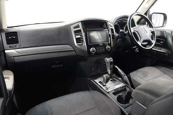 2020 Mitsubishi Pajero GLX NX