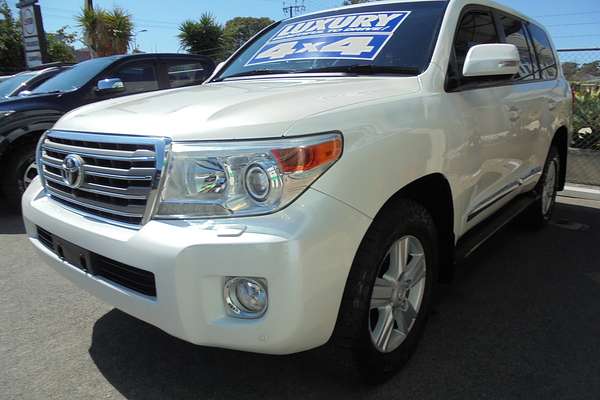 2012 Toyota Landcruiser Sahara VDJ200R