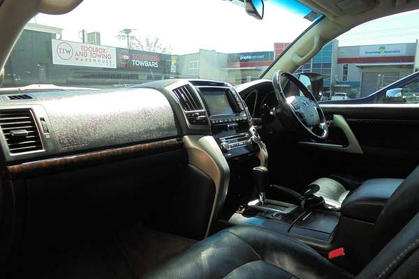 2012 Toyota Landcruiser Sahara VDJ200R