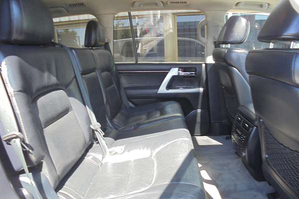 2012 Toyota Landcruiser Sahara VDJ200R