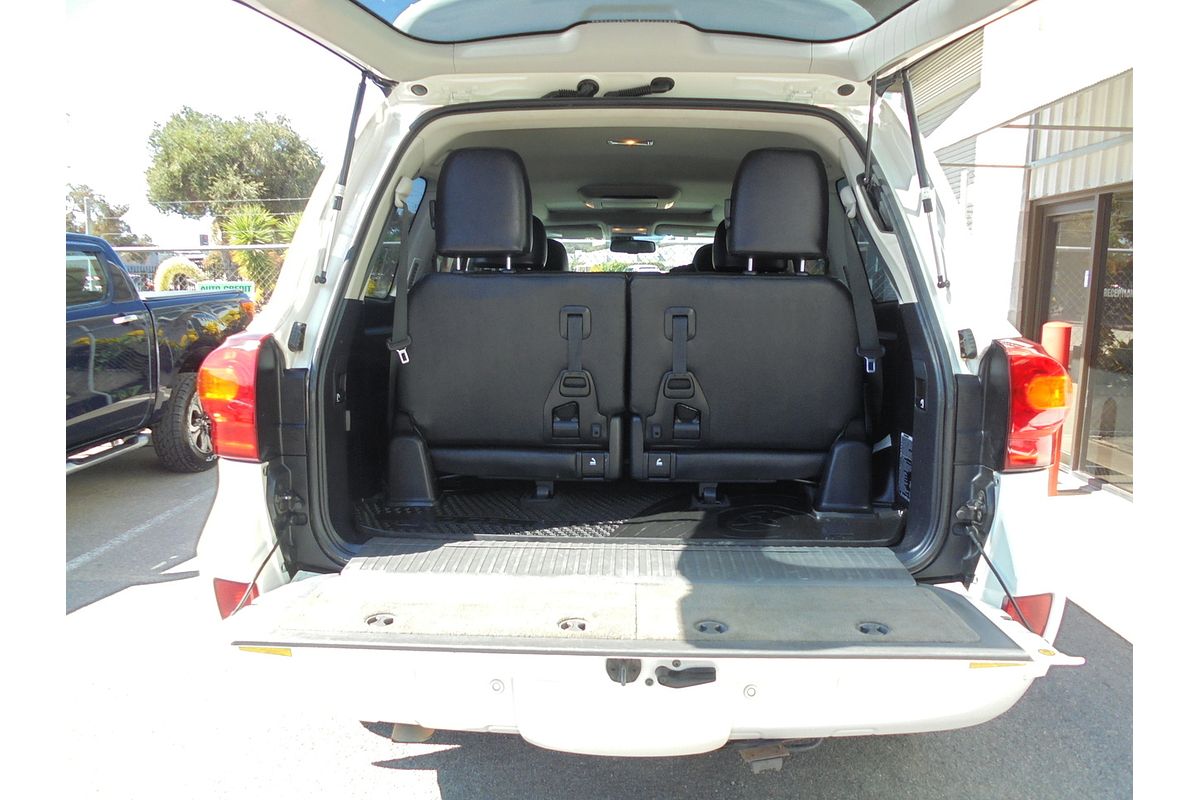 2012 Toyota Landcruiser Sahara VDJ200R