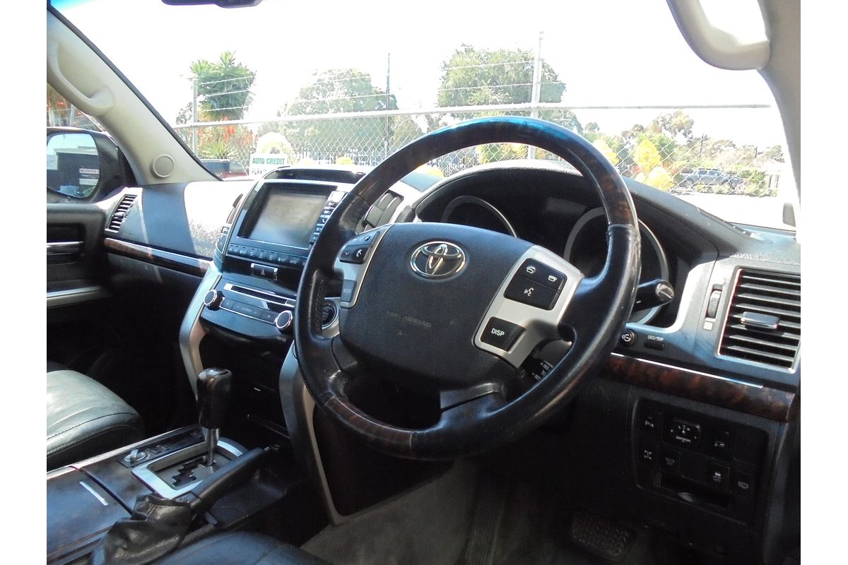 2012 Toyota Landcruiser Sahara VDJ200R