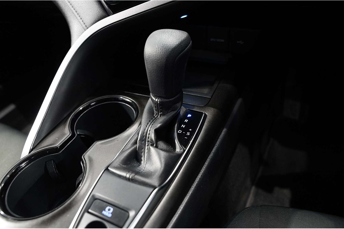 2021 Toyota Camry Ascent ASV70R
