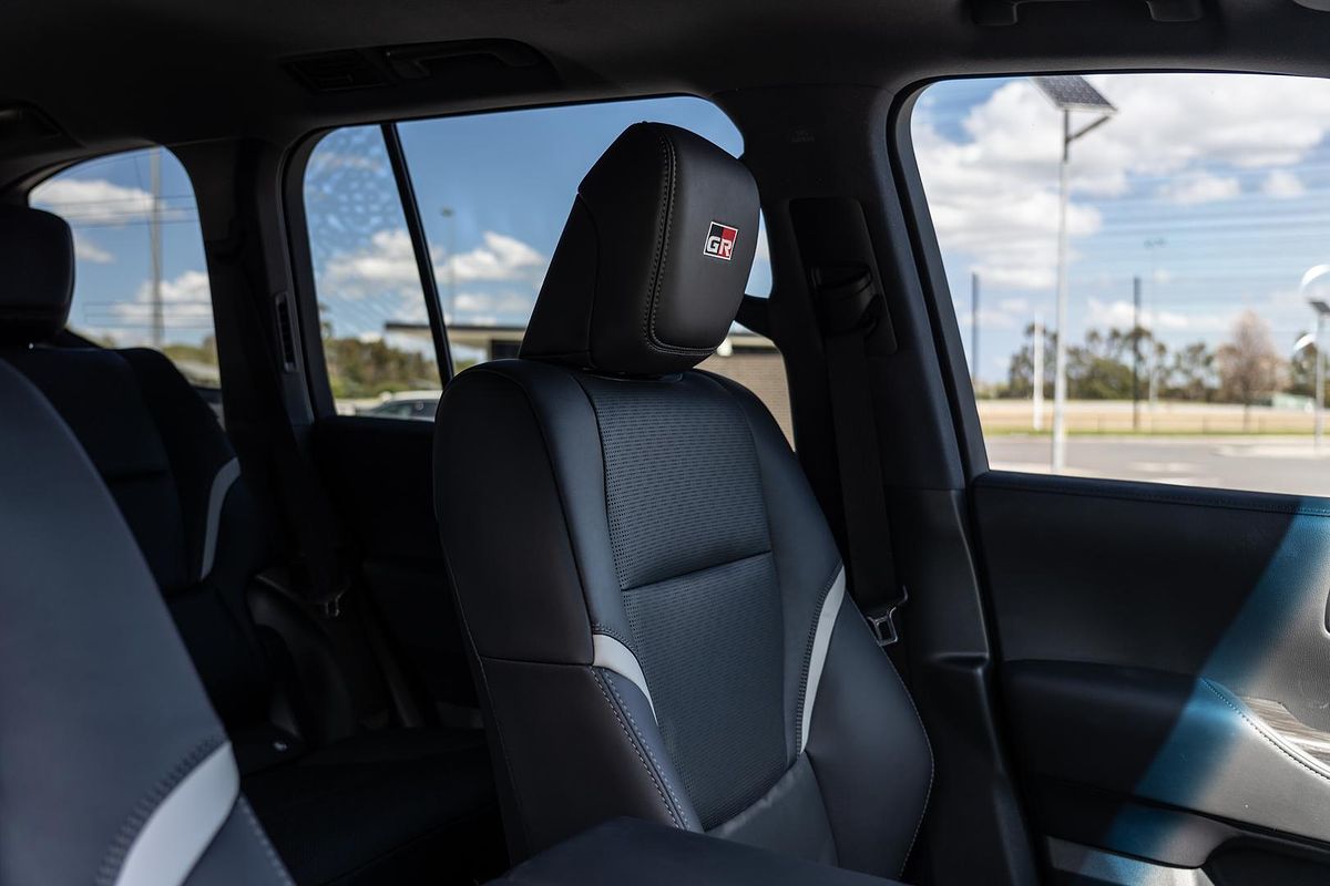 2023 Toyota Landcruiser GR Sport FJA300R