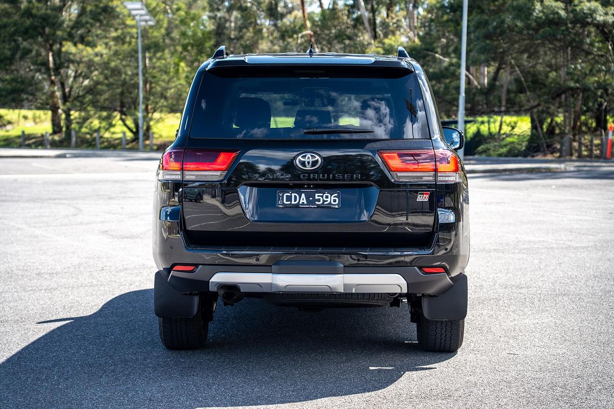 2023 Toyota Landcruiser GR Sport FJA300R