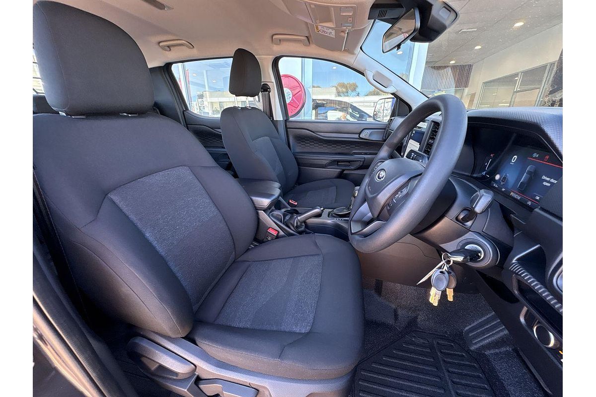 2025 Ford Ranger XL 4X4 2.0L