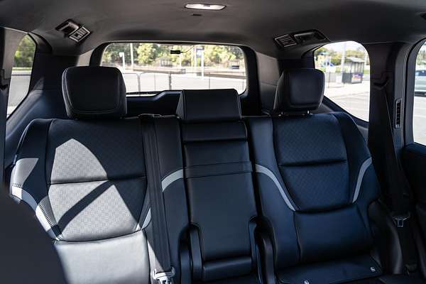 2023 Toyota Landcruiser GR Sport FJA300R