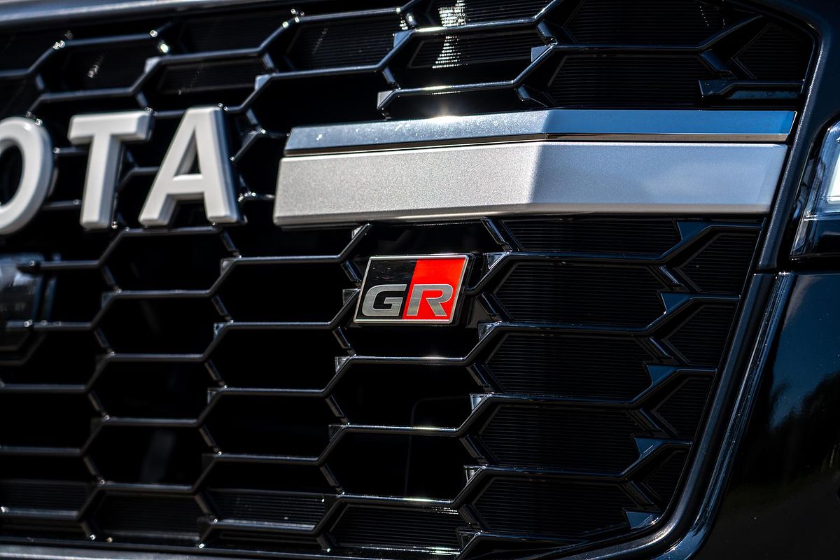 2023 Toyota Landcruiser GR Sport FJA300R