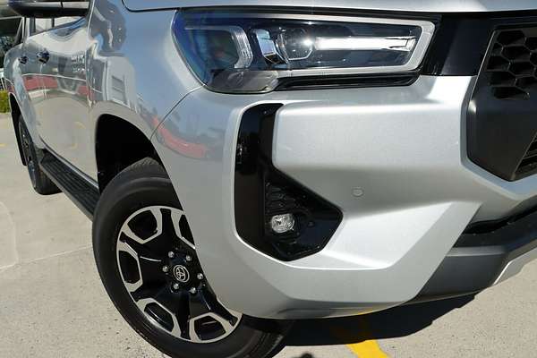 2024 Toyota Hilux SR5 GUN126R 4X4