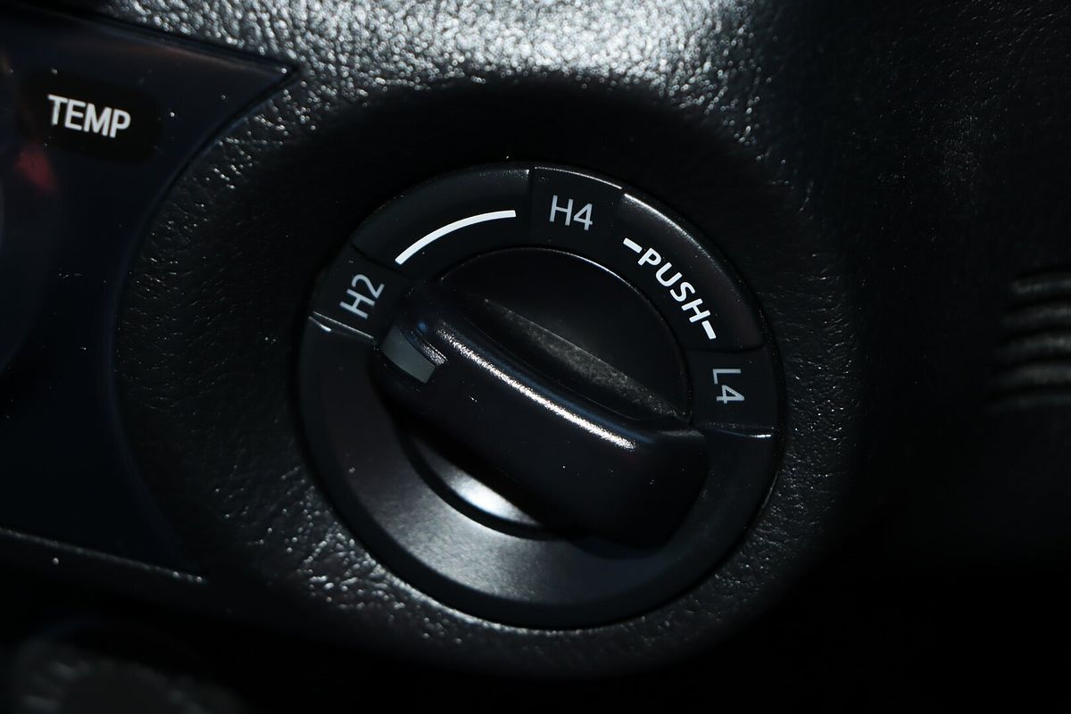2024 Toyota Hilux SR5 GUN126R 4X4