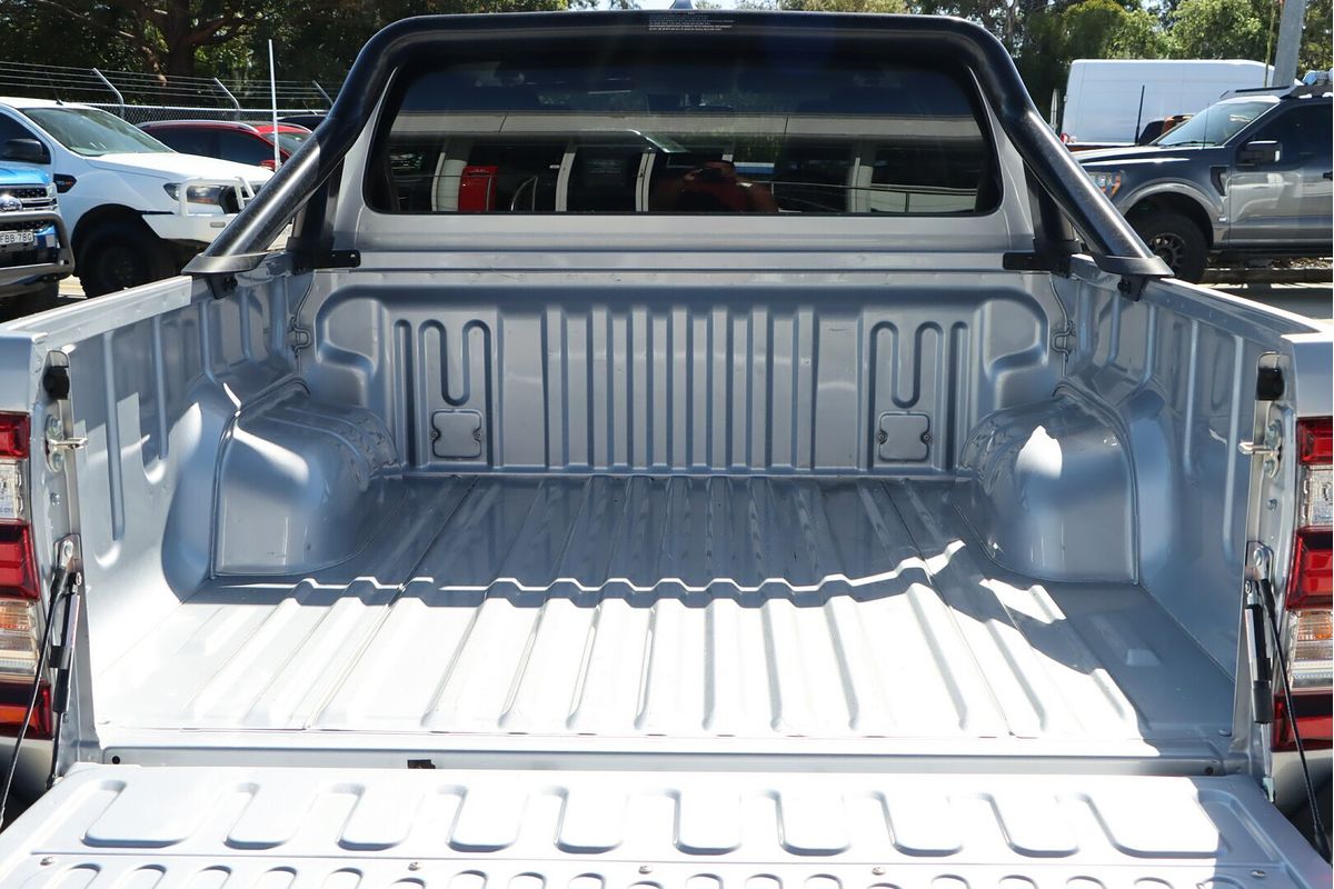 2024 Toyota Hilux SR5 GUN126R 4X4