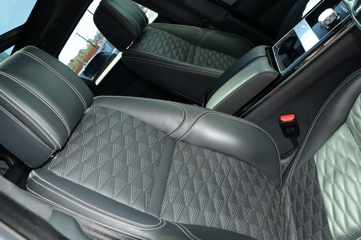 2020 Land Rover Range Rover Velar P550 SVAutobiography Dynamic L560