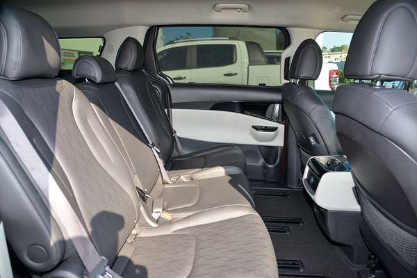 2022 Kia Carnival SLi KA4