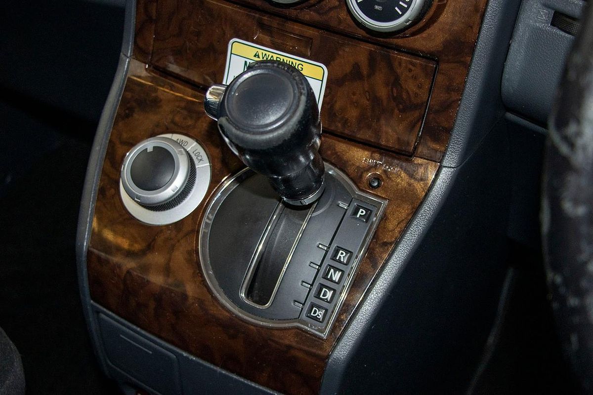 2010 Mitsubishi Delica