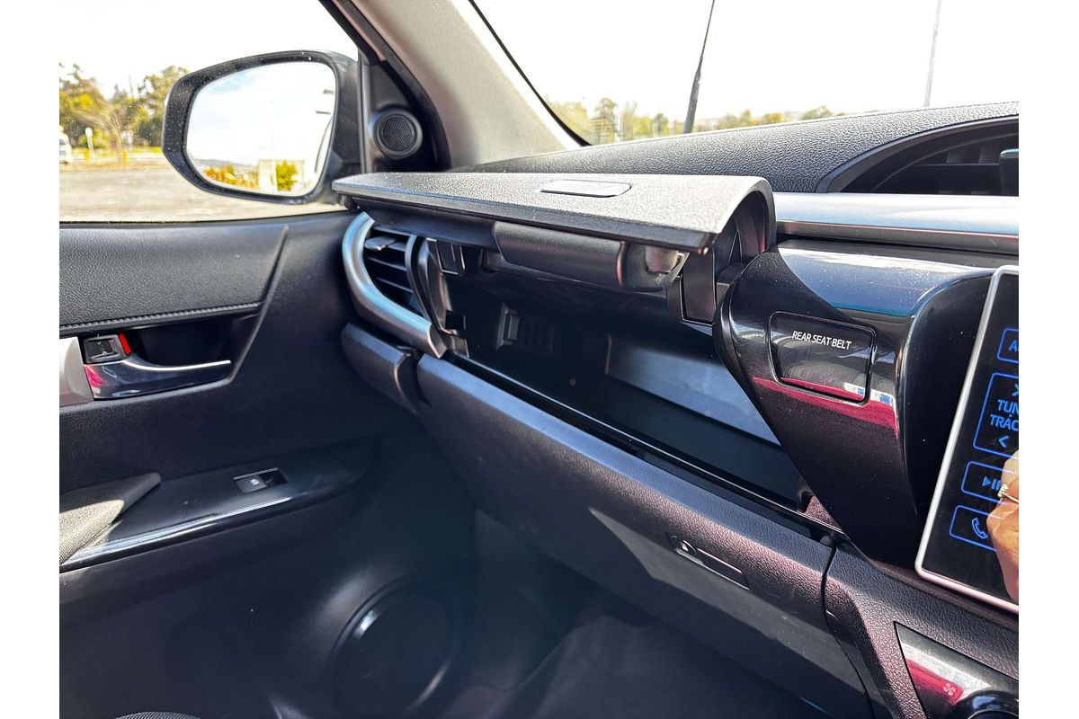 2019 Toyota Hilux SR5 GUN126R 4X4