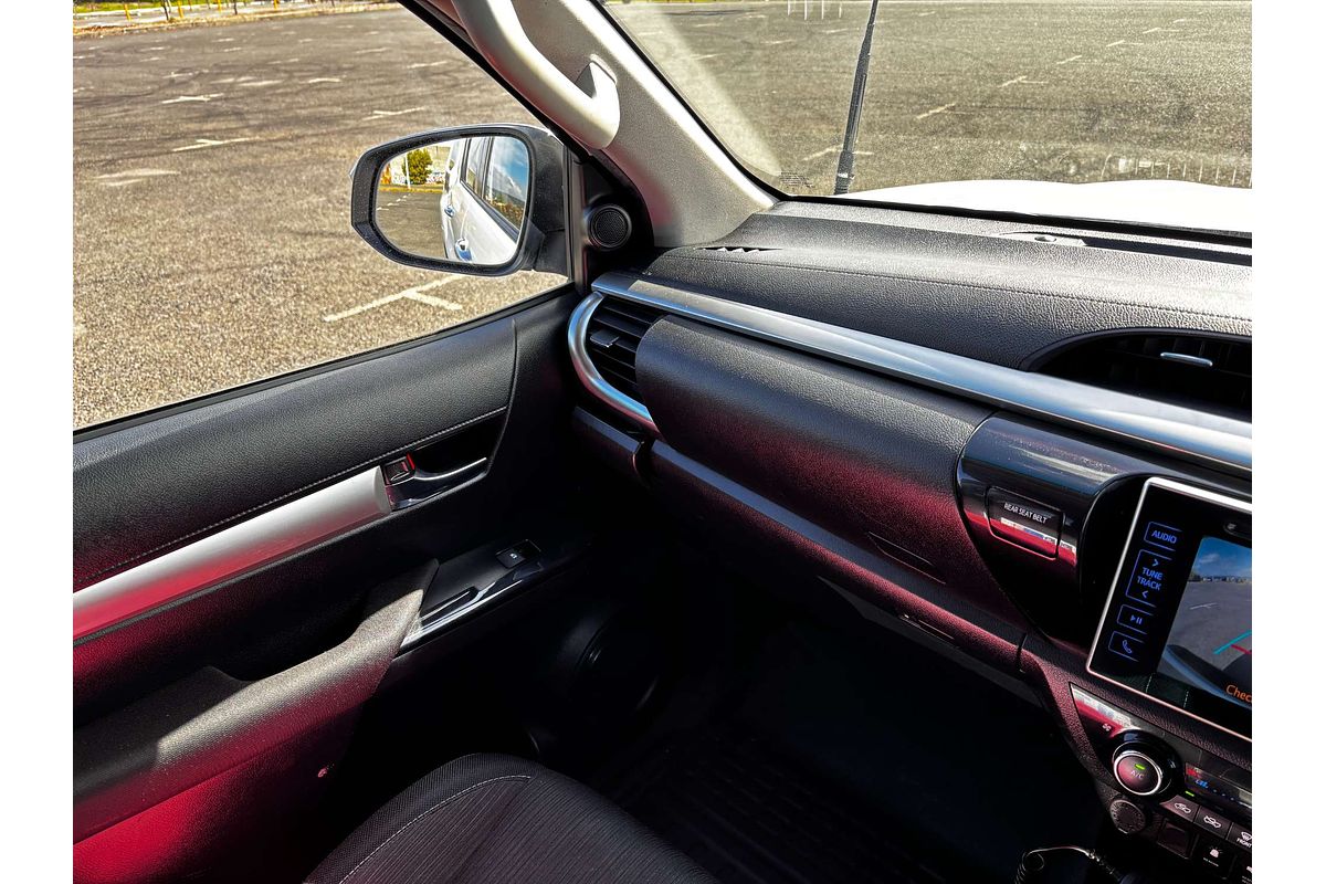 2019 Toyota Hilux SR5 GUN126R 4X4