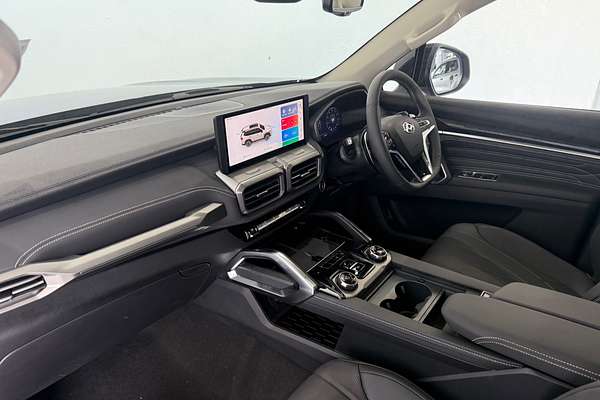 2025 LDV D90 Executive SV9A