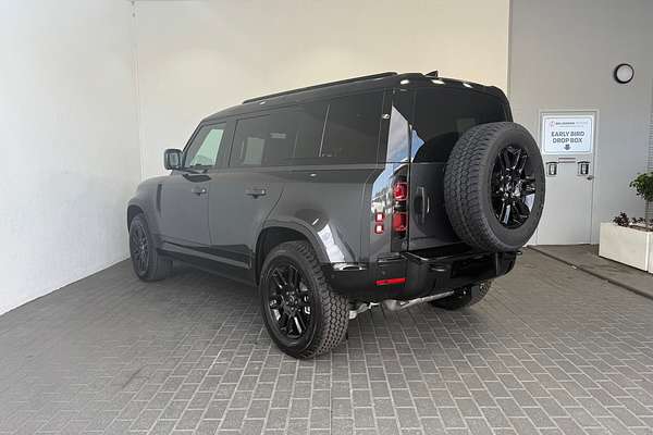 2025 Land Rover Defender 110 P400 X-Dynamic SE L663