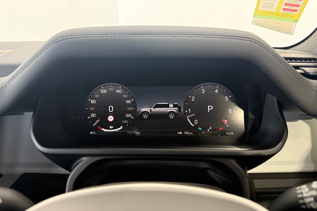 2025 Land Rover Defender 110 P400 X-Dynamic SE L663
