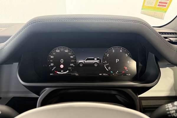 2025 Land Rover Defender 110 P400 X-Dynamic SE L663