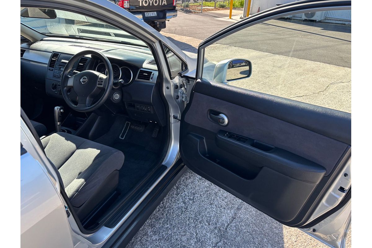 2008 Nissan Tiida ST-L C11
