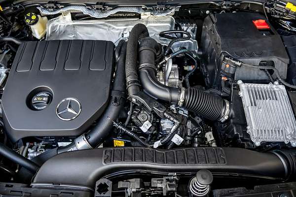 2025 Mercedes-Benz GLA-Class GLA200 H247