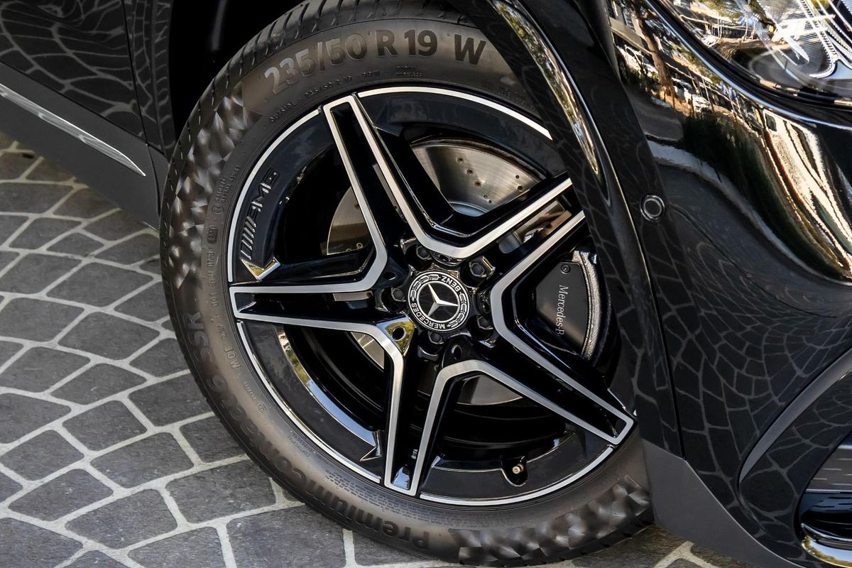2025 Mercedes-Benz GLA-Class GLA200 H247