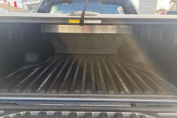 2025 Isuzu D-MAX X-TERRAIN 4X4