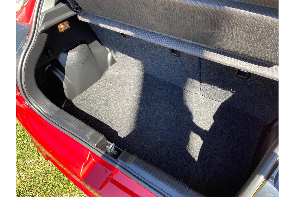 2017 Suzuki Swift GL Navigator AZ