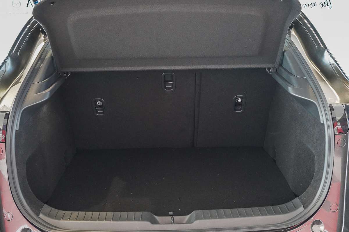 2025 Mazda CX-30 G20 Evolve DM Series