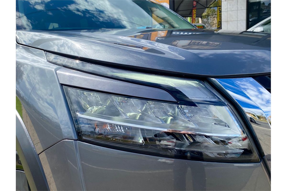 2022 Nissan Pathfinder ST-L R53