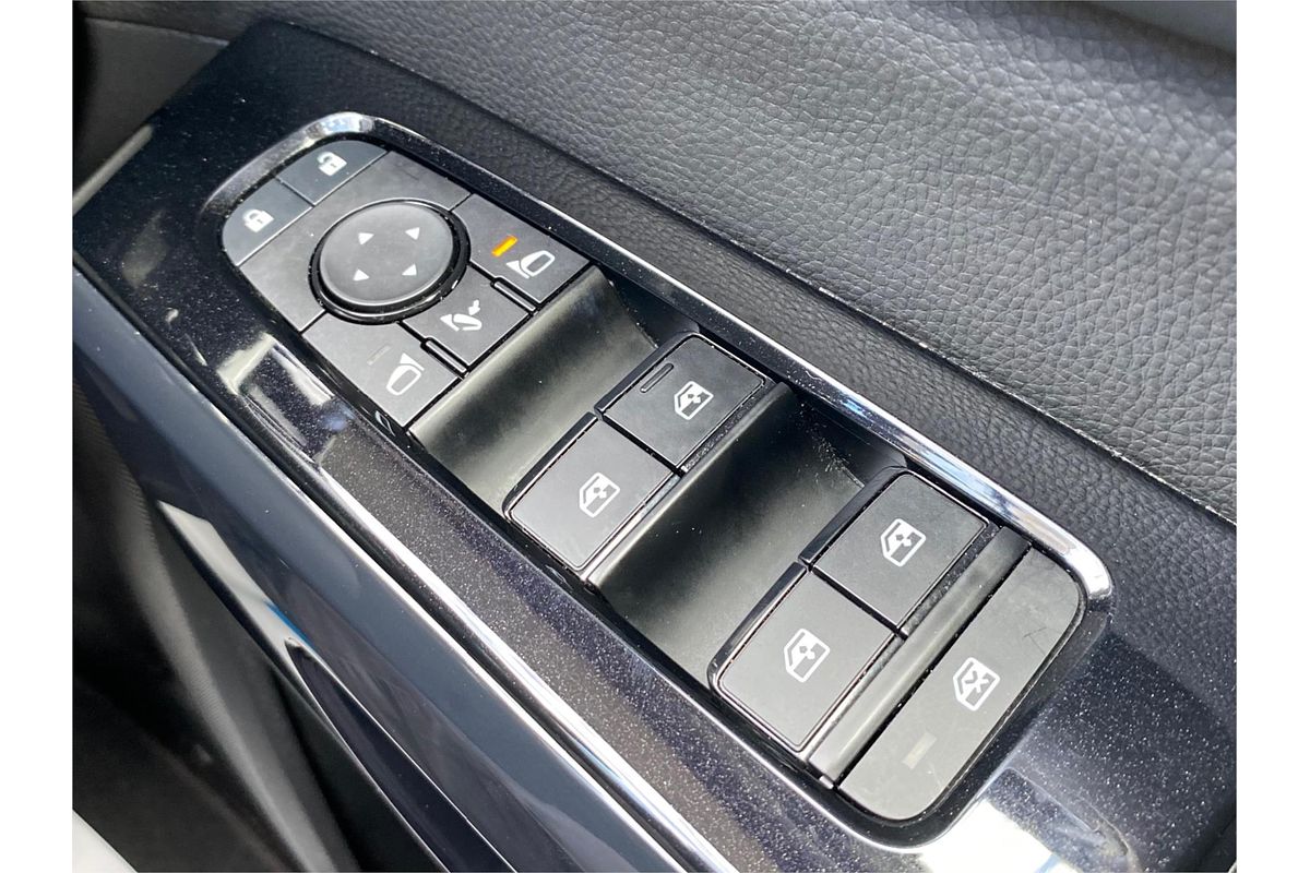 2022 Nissan Pathfinder ST-L R53