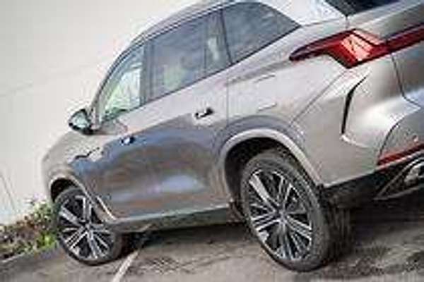 2025 MG QS Essence IS31