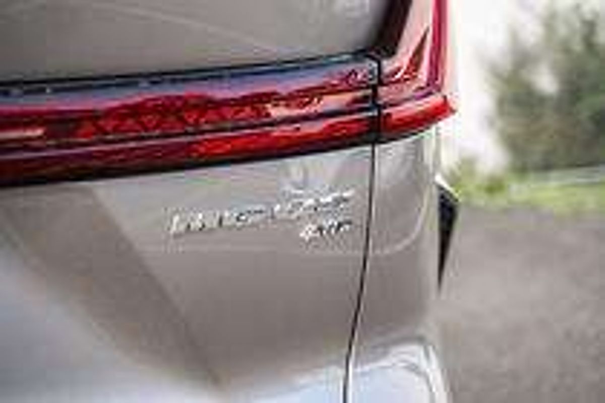 2025 MG QS Essence IS31