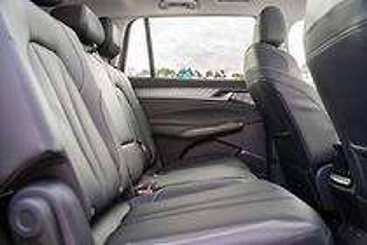 2025 MG QS Essence IS31