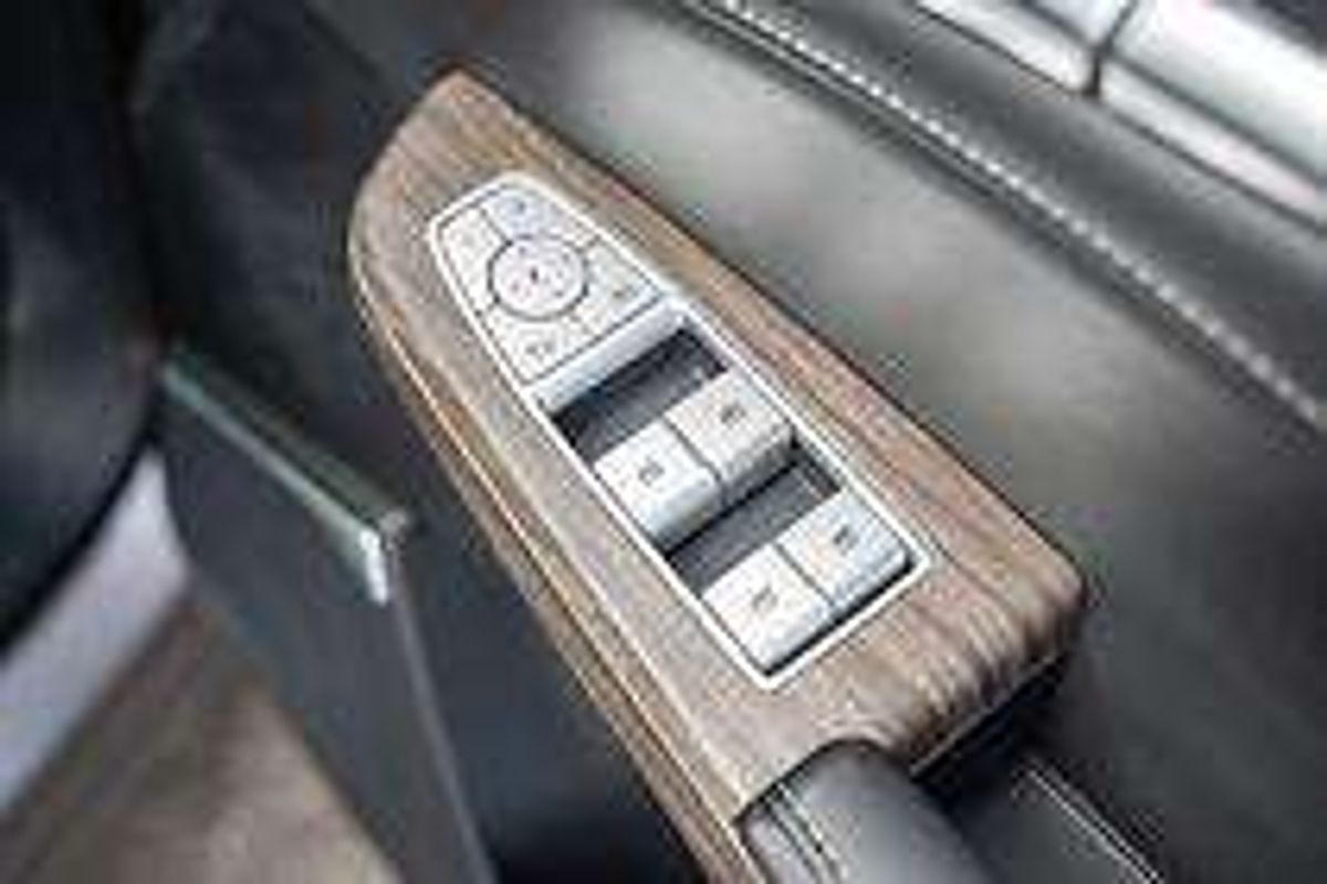 2025 MG QS Essence IS31