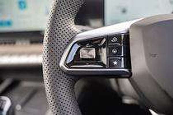 2025 MG QS Essence IS31