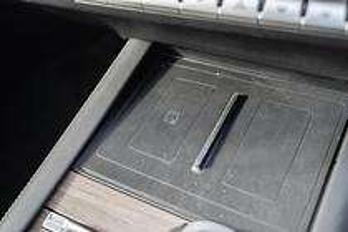 2025 MG QS Essence IS31