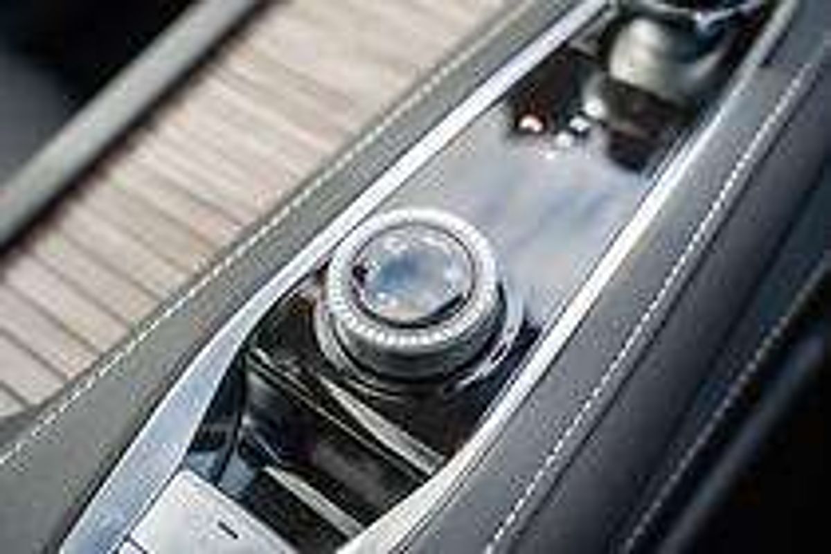 2025 MG QS Essence IS31