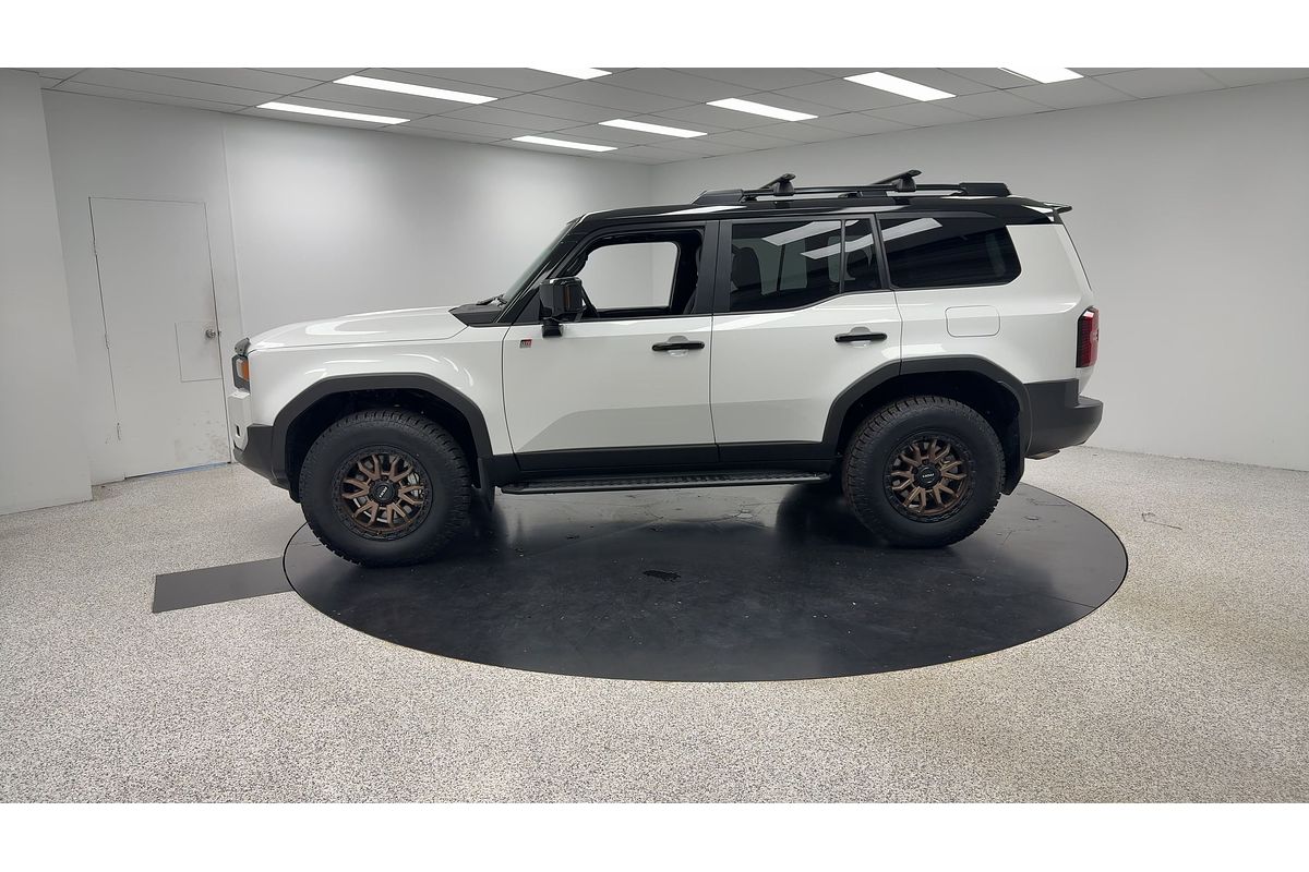 2025 Toyota Landcruiser Prado Altitude GDJ251R