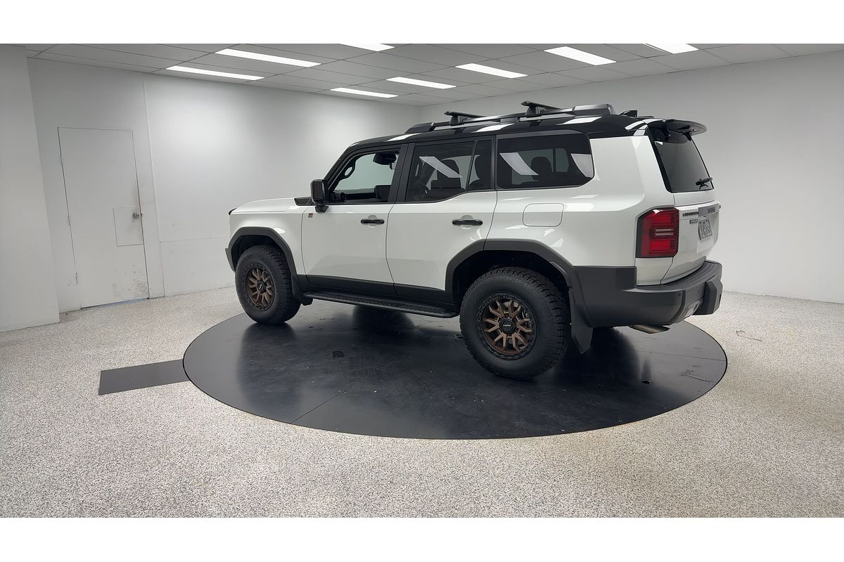 2025 Toyota Landcruiser Prado Altitude GDJ251R