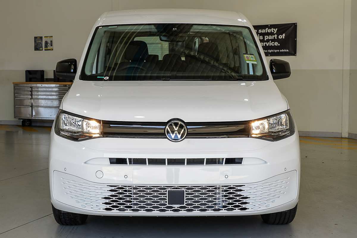 2025 Volkswagen Caddy TDI320 5