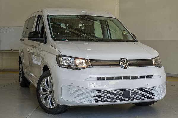 2025 Volkswagen Caddy TDI320 5