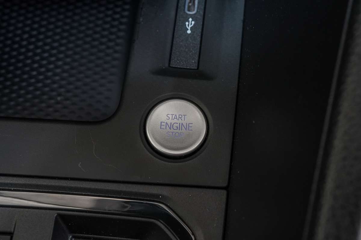 2025 Volkswagen Caddy TDI320 5