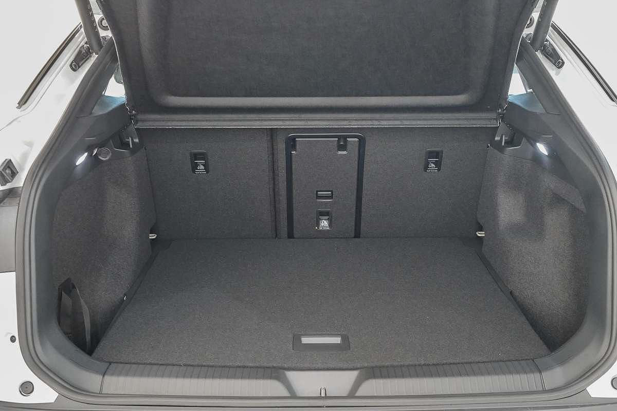2025 Volkswagen ID.5 Pro E2