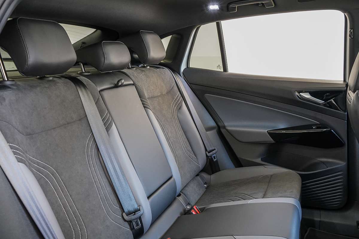 2025 Volkswagen ID.5 Pro E2