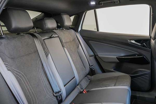 2025 Volkswagen ID.5 Pro E2