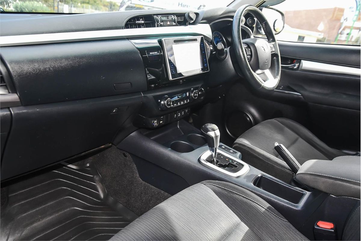 2016 Toyota Hilux SR5 GUN126R 4X4